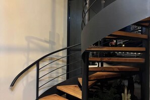 Interior - Modern Cabana, 2-story Central Valley View Villa Ron Dafa, Chukita loft (Alajuela)