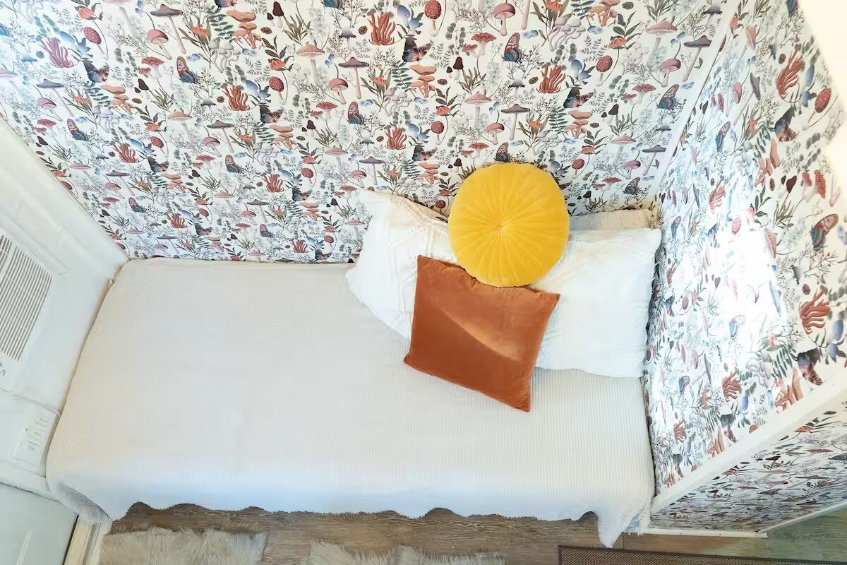 1 chambre, accès au Wi-Fi (inclus), literie fournie