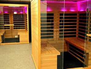 Sauna - Walk to Lifts - Hot Tubs&Pub - Sleeps 4 - SuperHost/Guest Favorite Now on VRBO! (Killington)