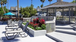 Terrace/patio - 1st Floor King Bed Beach Mayo Clinic Pets Welcome (Jacksonville)