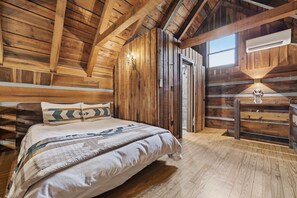 5 habitaciones, tabla de planchar con plancha, cuna de viaje y wifi 