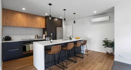 Modern Queenstown Stay Near Ski Fields