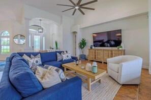 Room - Moondance Villa (Cape Coral)