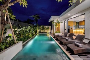 Outdoor pool - Villa Dhiantus by BaliSuperHost (Bali)