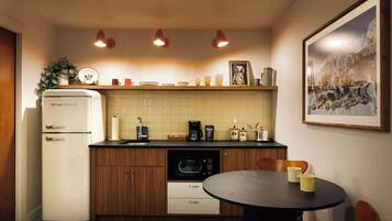 Fridge, microwave, coffee/tea maker, electric kettle