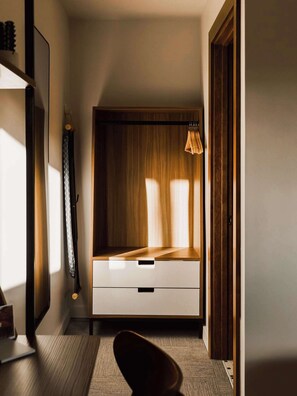 Interior - Midnight Cactus Room | La Vista Motel | 203 (Denver)