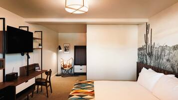 Desk, WiFi, bed sheets