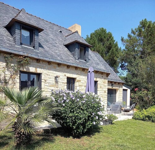 House 5 rooms 8  people with garden 800 m from the beach