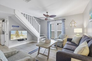 Smart TV, DVD player, books - Beachfront Getaway! Pool, Balcony & Family Loft (Gulf Shores)