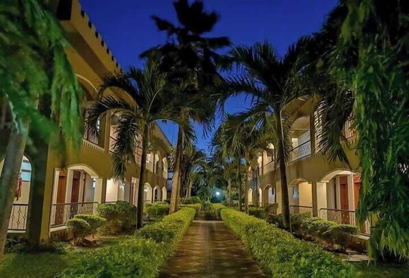 Exterior - Palm Oasis Resort Garissa (Garissa)