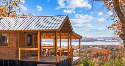 Tucked Away Tiny Home Retreat | Sleeps 6 | Incredible Views