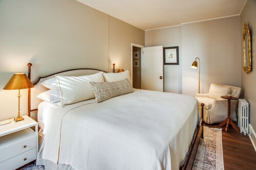 Private Suite with King Bed, Steps from Park Ave and East Ave! 