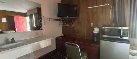 Zimmer, 1 King-Bett, Nichtraucher | Badezimmer