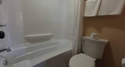 Big 12 Motel Broken Bow Ne