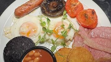 Daily full breakfast (GBP 12 per person)