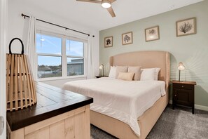 6 habitaciones, escritorio, tabla de planchar con plancha y wifi gratis