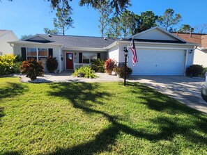 Exterior - Beautiful 3-bedroom house with AC in charming The Villages (The Villages)