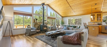 Lake & Riverfront 21-Acre Lodge