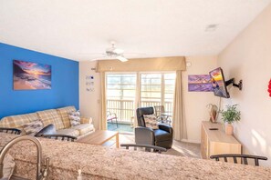 Smart TV - River Oaks 19-E (Myrtle Beach)