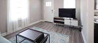 Delightful airy remodeled 1/1