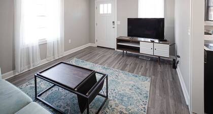 Delightful airy remodeled 1/1