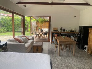 Interior - Mini Mullum Studio Retreat (Mullumbimby)