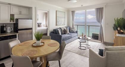 Oceanfront Sunny Isles 1BR with Direct View