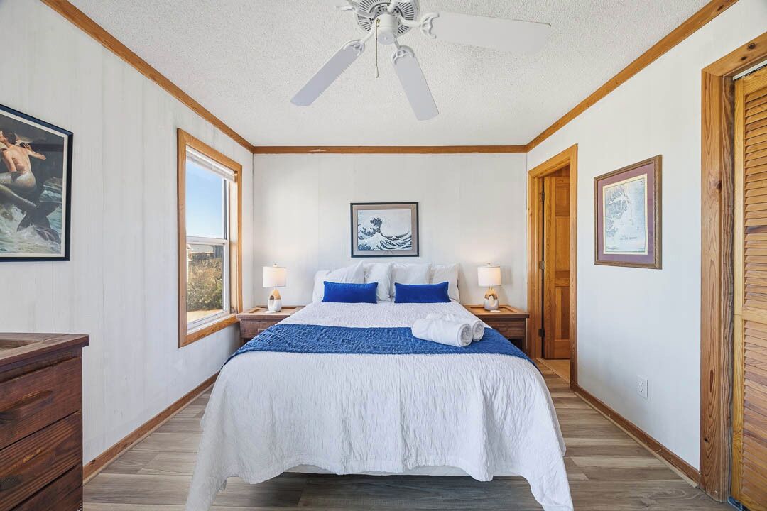 Internet, bed sheets