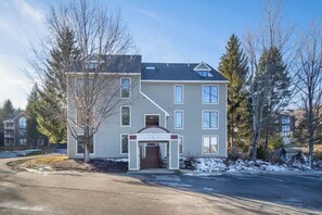 Exterior - Sundance Slopeside | Walk to Lift + Pool & Hot Tub (Dover)