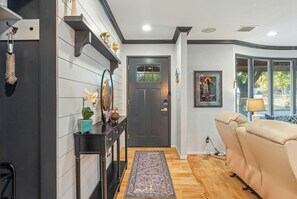 Interior - My Green Acres -Relaxing Retreat w/ Steam Shower, Jacuzzi & Outdoor Space (Cornville)