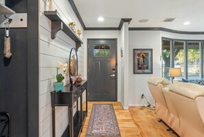 Interior - My Green Acres -Relaxing Retreat w/ Steam Shower, Jacuzzi & Outdoor Space (Cornville)