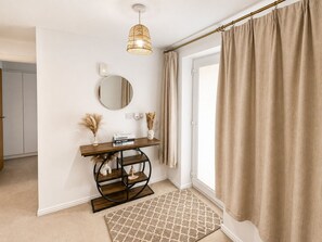 Interior - The Grounded Pearl (Salford)