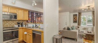 Dog Friendly Post Falls Townhome With Garage