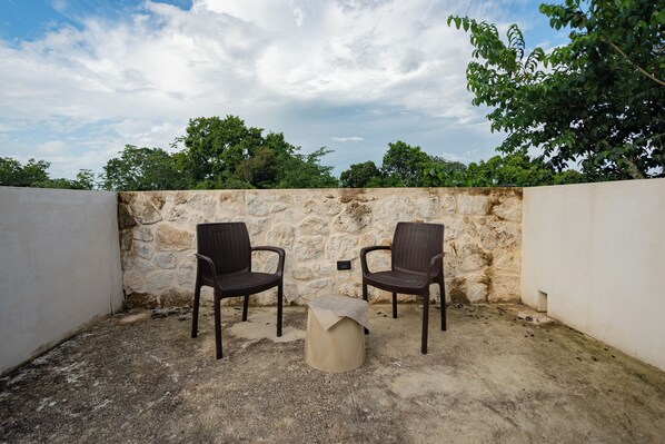 Nhà Cao cấp, quang cảnh vườn | Hiên