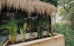 تفاصيل الفندق من الخارج