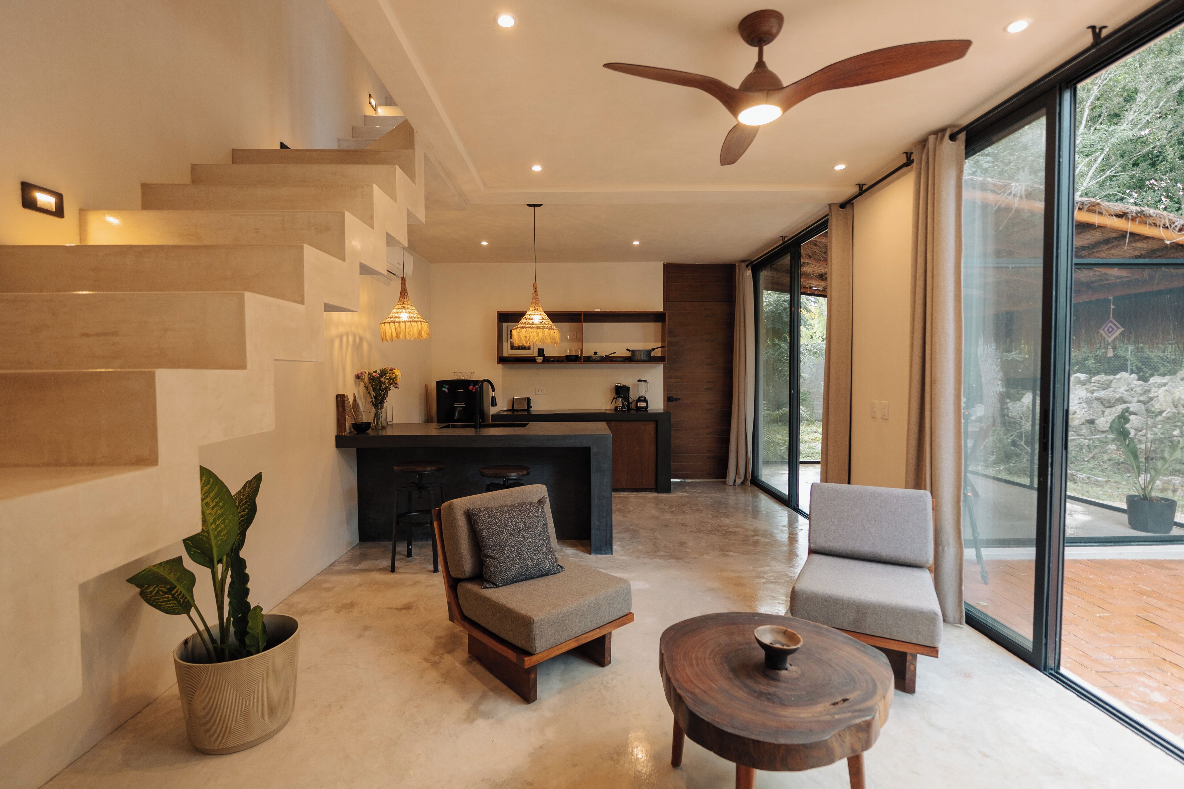 Luxury House, Garden View | Living area