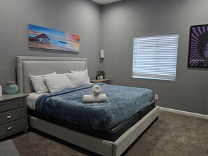 Bed sheets - Cozy 2-bedroom house in welcoming San Diego (San Diego)