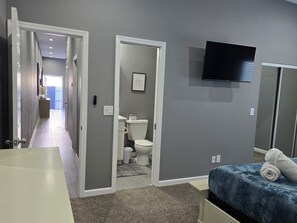 Bed sheets - Cozy 2-bedroom house in welcoming San Diego (San Diego)