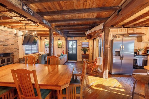 3Q/1T, High Speed Internet, 1800's renovated Barn