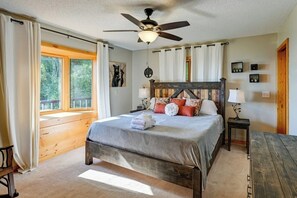 3 bedrooms, iron/ironing board, WiFi, bed sheets - Mountain View Retreat | Fireplace + EV (Cullowhee)