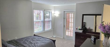 Fer et planche à repasser, Wi-Fi, draps fournis