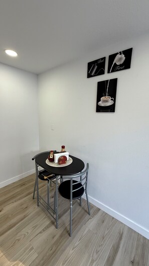 تناول الطعام