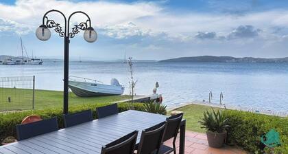 Banyandah - home on the water