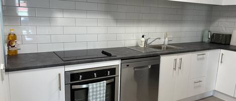 Fridge, microwave, oven, dishwasher