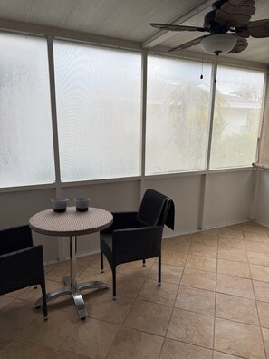 Dining - Fresh /Fresh 2-bedroom apartment in fantastic Fort Myers (Fort Myers)