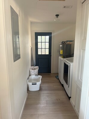 Interior - Little Blue Cottage by the Bay!! (Pensacola)