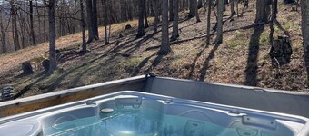 Lost River Bunkhouse Barn, dog-friendly + hot tub