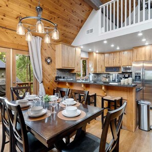 Dining - Family Cabin Getaway - Firepit, Views, Outdoor Fun! (Munds Park)