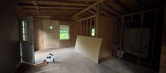 One Bedroom Rustic Cabin