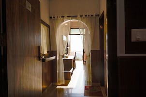 Quarto casal luxo, vista para a montanha | Escrivaninha, espaço de trabalho para notebook, Wi-Fi de cortesia
